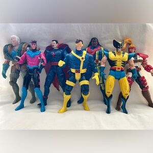 Lot set of 7 10” vintage Toy Biz 90's Uncanny X-Men action figures.